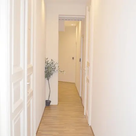 게스트하우스 Synagogue View *