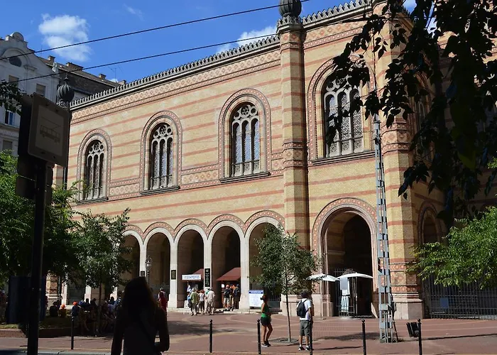 Pensiune Synagogue View