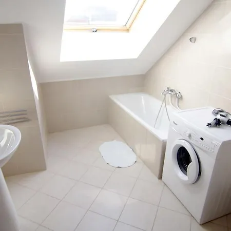 Synagogue View Vendégház *